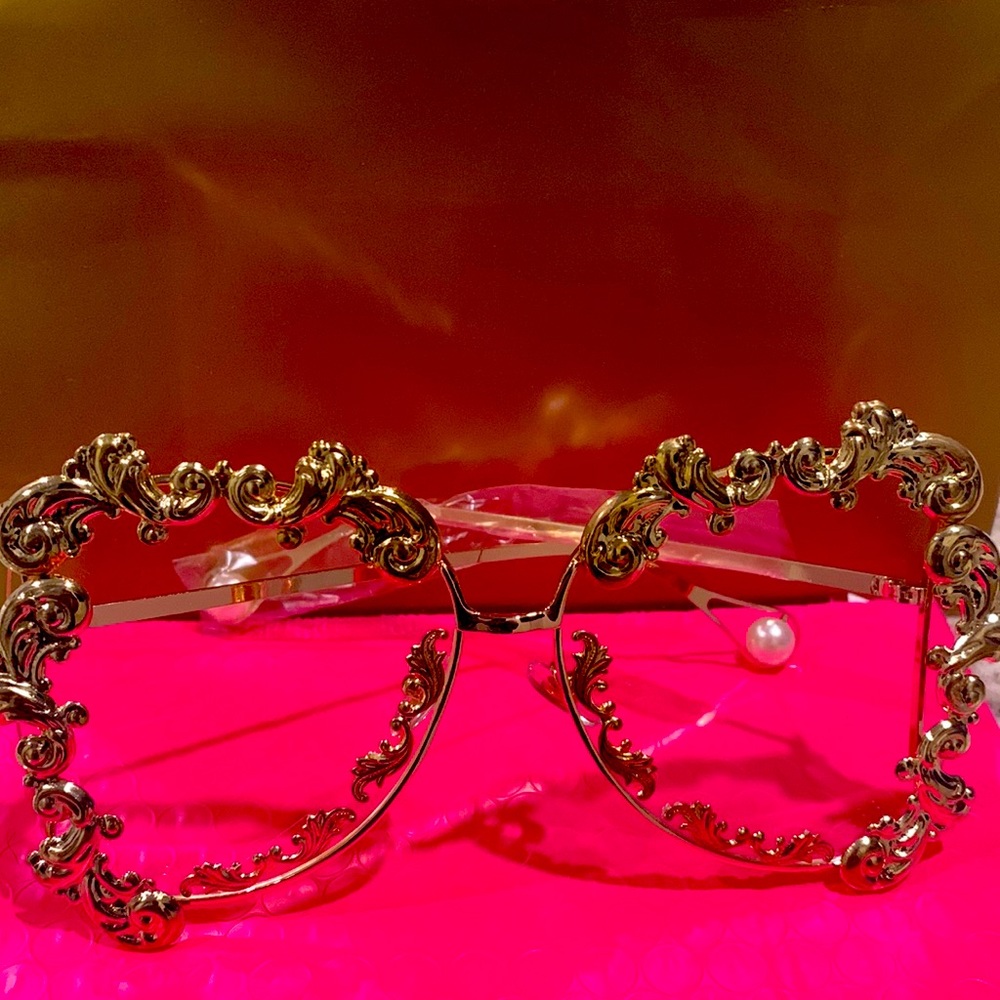 Fashion glasses
